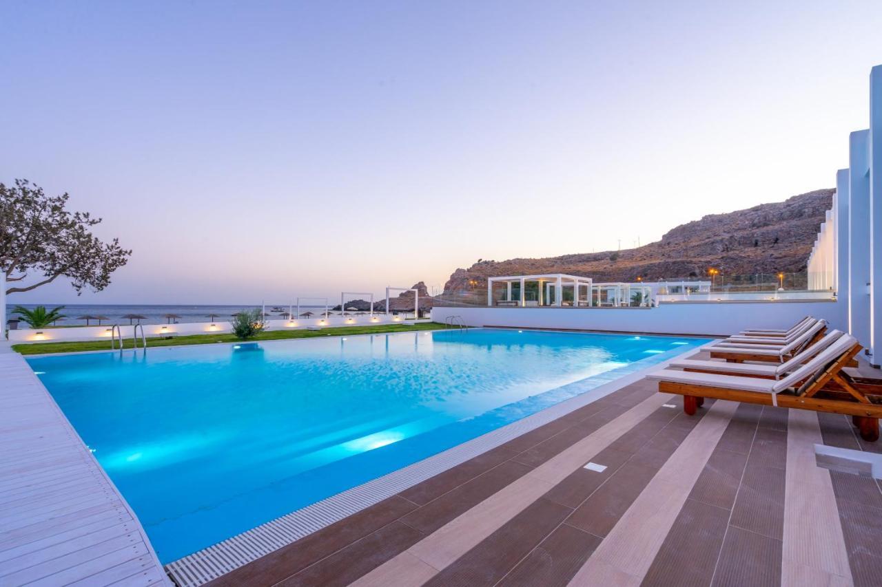 Hotel Kamari 4*