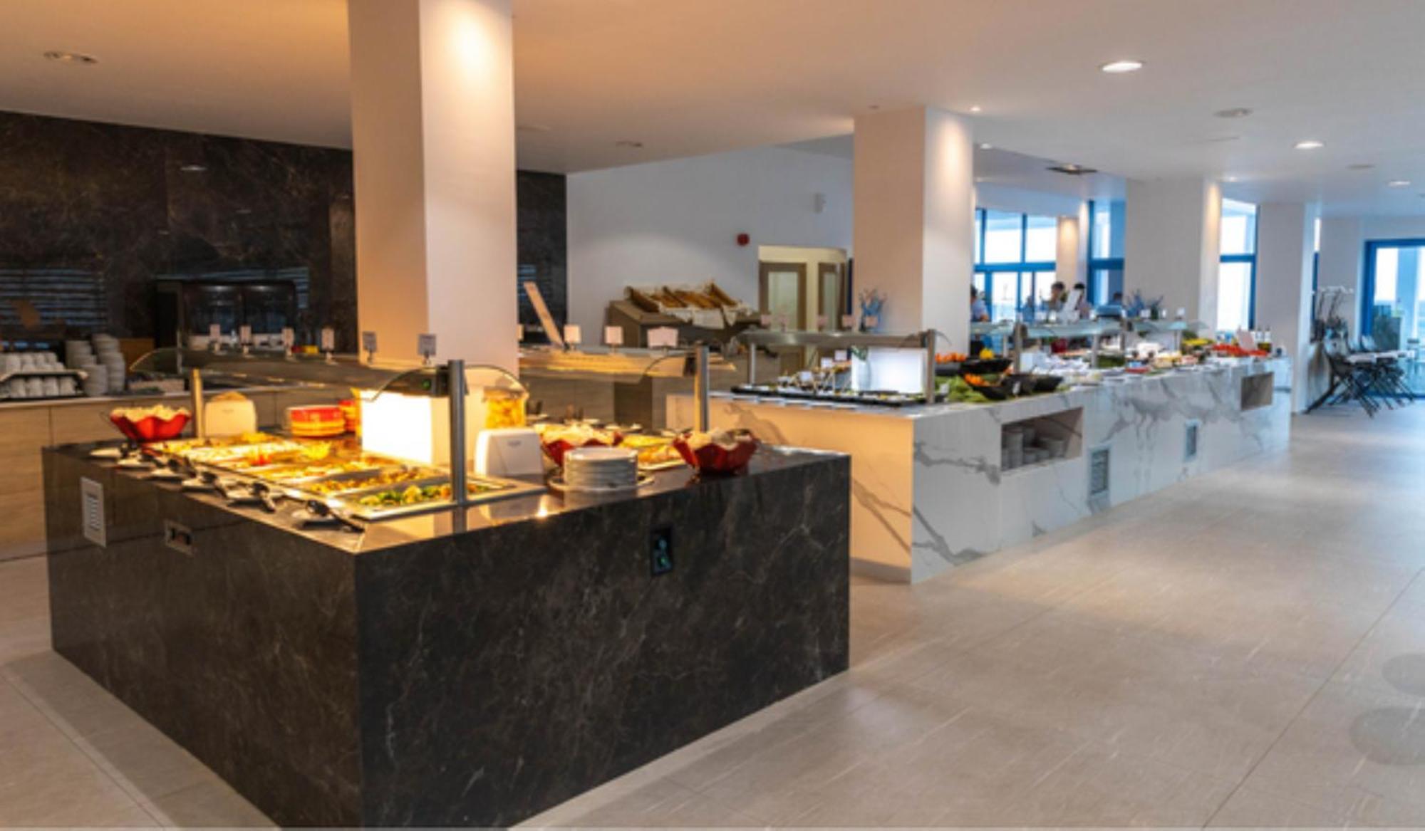 Hotell Kamari 4*