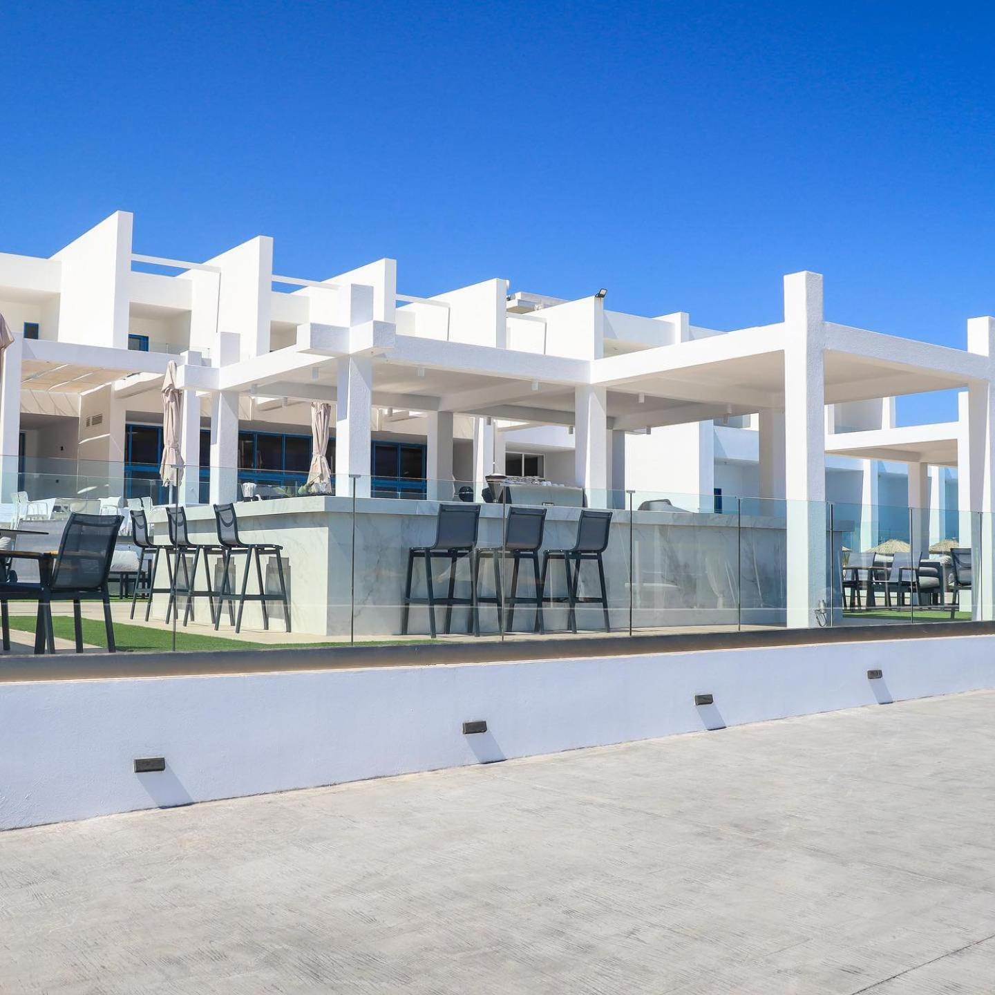 Kamari Hotel 4*